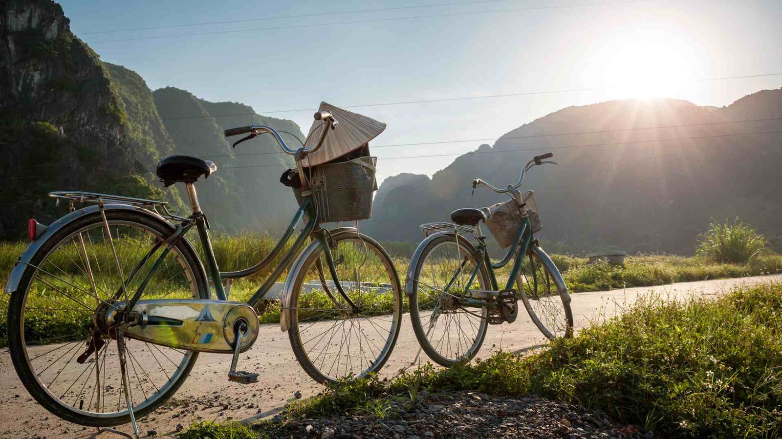 Ninh Binh Cycle Tour Hoa Lu, Tam Coc, Kenh Ga 2 Days